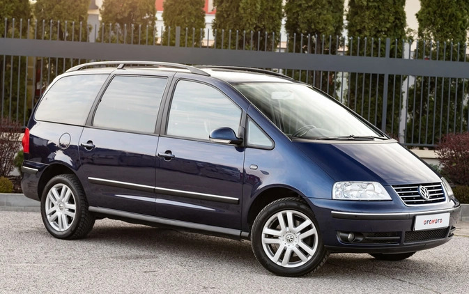 Volkswagen Sharan cena 26900 przebieg: 191000, rok produkcji 2008 z Radom małe 529